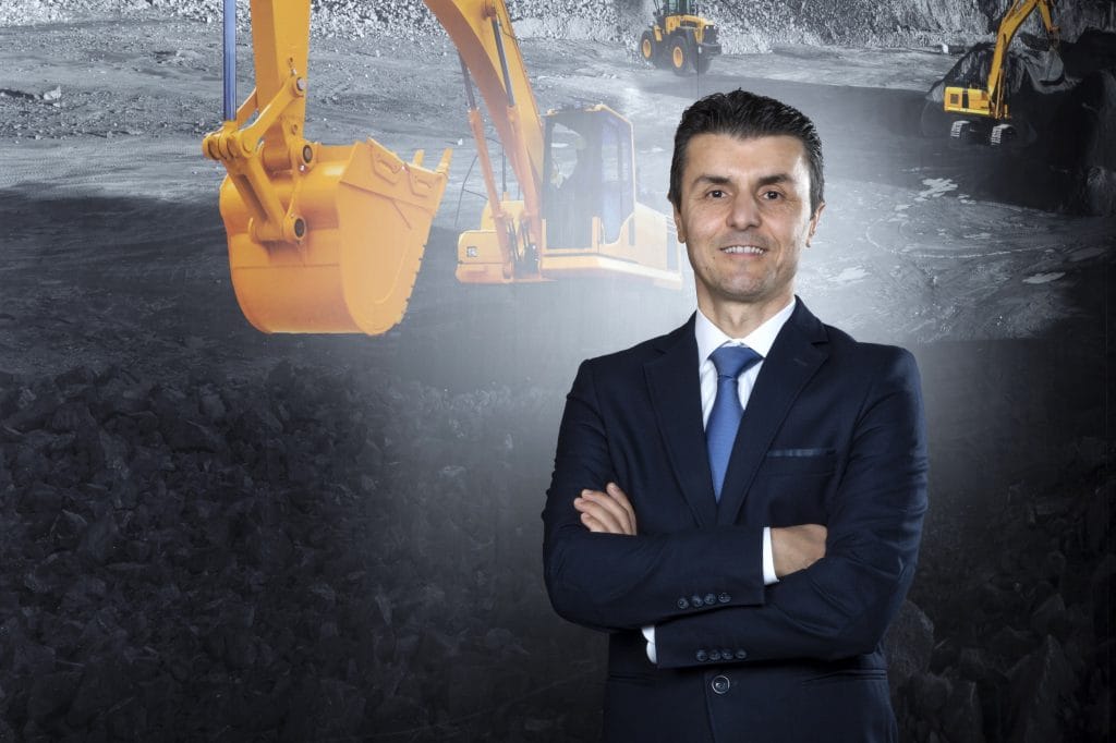 İş Makinası Satış Sonrası Hizmetler Ülke Müdürü İsmail Öner;