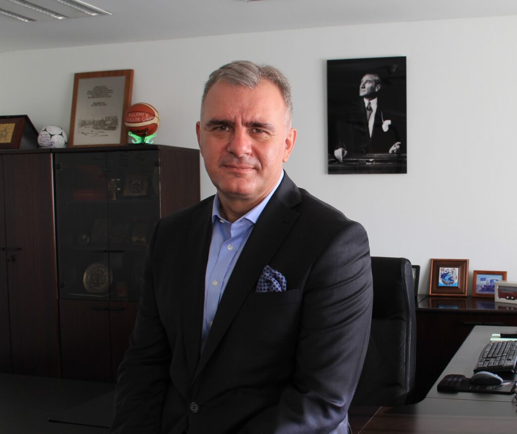 Mercedes-Benz Türk Otobüs Üretiminden Sorumlu İcra Kurulu Üyesi Bülent Acicbe