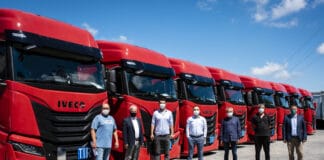 IVECO S-WAY çekicileri Hüner’e teslim etti