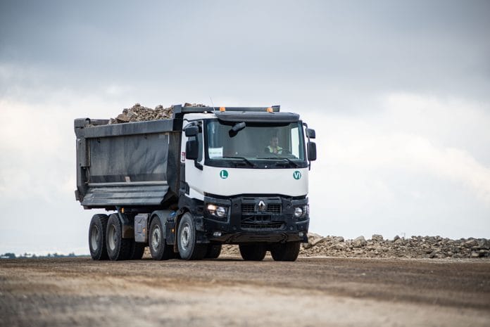 Ticariturk.com_Renault_Trucks_Mutas_Madencilik_Teslimat_Gorsel_3