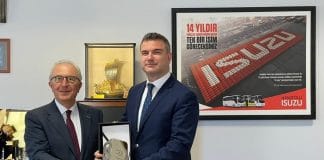 Anadolu Isuzu’ya Uludağ Otomotiv Endüstrisi İhracatçıları Birliği’nden “Altın İhracatçı” ödülü