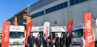 Anadolu Isuzu’dan Yörpaş Yöresel Yiyecekler Pazarlama A.Ş.’ye NPR 10 LONG Kamyon Teslimatı