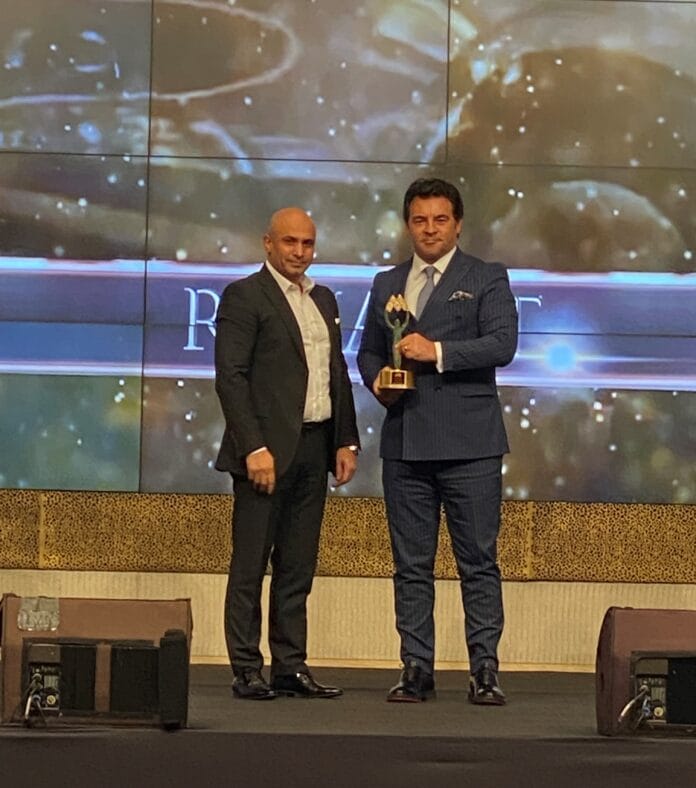 1637404969_Renault_MA__S_Genel_M__d__r___Berk___a__da__