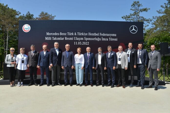 Mercedes-Benz T__rk T__rkiye Hentbol Federasyonunun resmi ula____m sponsoru oldu_04