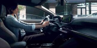 PEUGEOT 208 ve SUV 2008’in Kabini Yeni Vites Tasarımıyla Çok Daha Şık