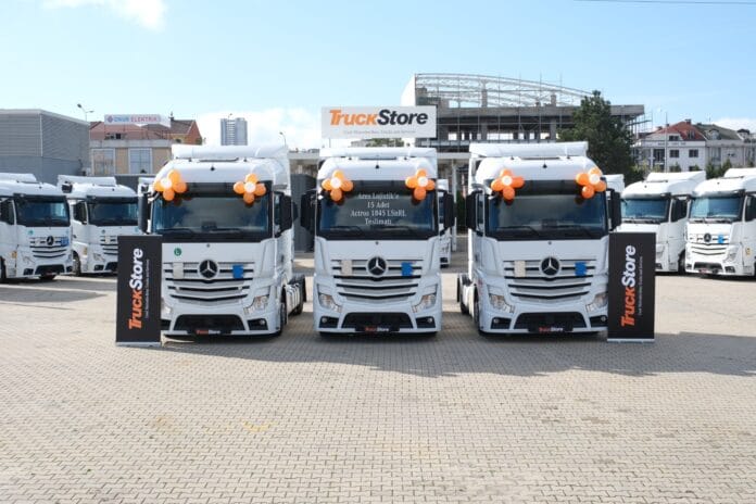TruckStore, Ares Logistics’e 15 adet Actros 1845 LsnRL teslim etti_01