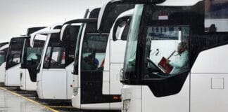 Büyük otobüs şoförleri için ehliyet yaş şartı değişti