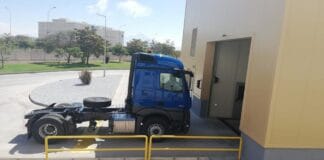 Mercedes’in yeni tesisinde kamyonlar seyir halindeymiş gibi simüle ediliyor