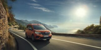 Renault’un iddialı hafif ticarisi Kangoo Multix satışa çıktı