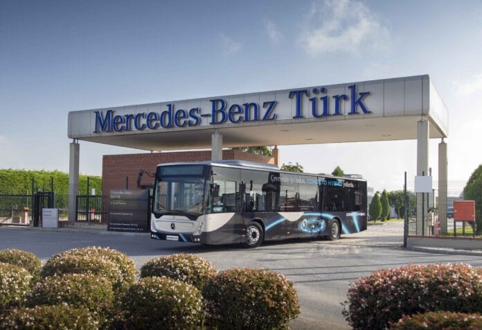 Mercedes-Benz Conecto Hybrid-1
