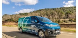 Stellantis Pro One’dan Hafif Ticari Araçların Elektrikli Dönüşümü İçin Qinomic ile Dev İş Birliği!