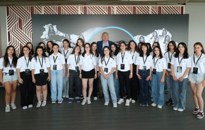 Her_Kizimiz_Bir_Yildiz_3